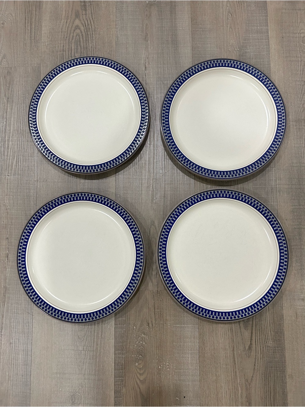 Mikasa Potter's Touch Aztec Blue CB009 Ironstone Dinner Plates 11 1/8" Set of 4